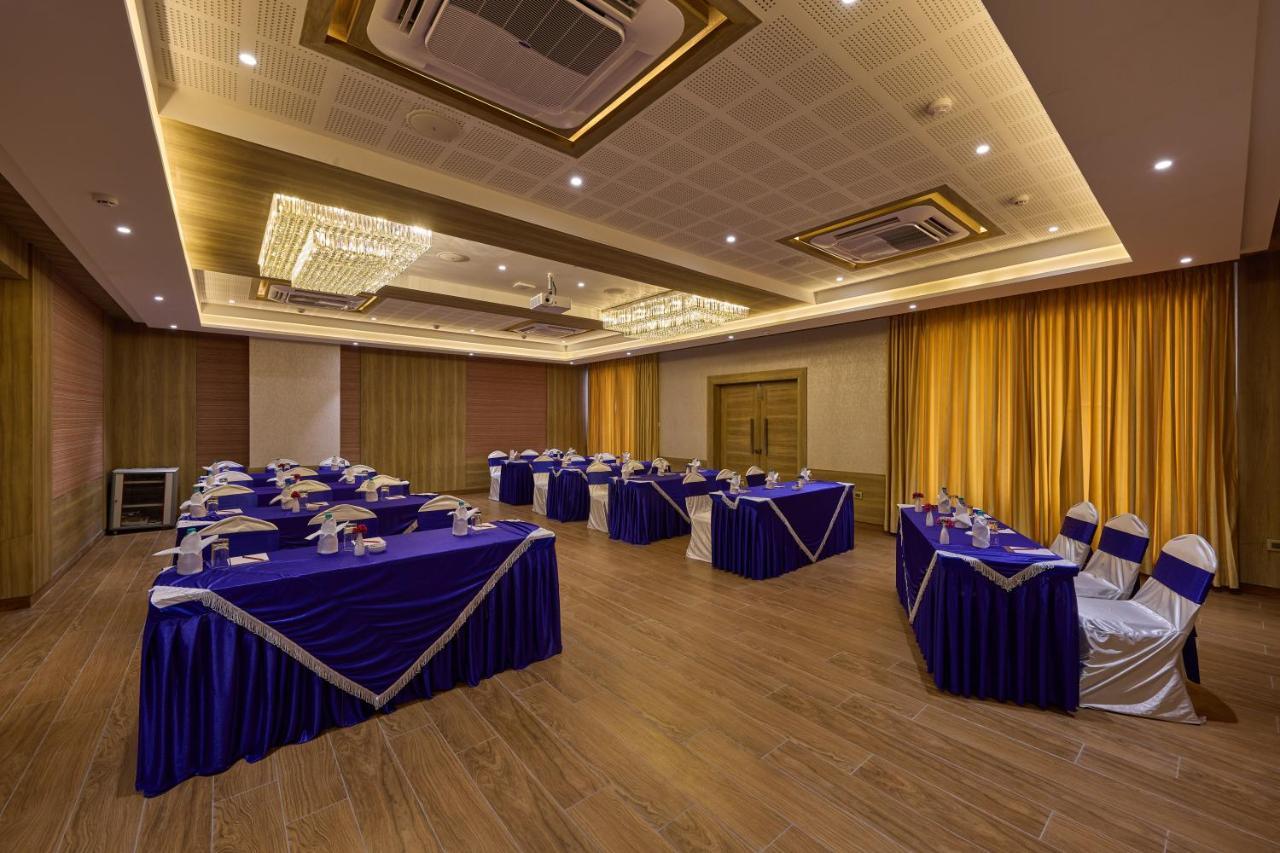 Grand Continent Hosur A Sarovar Portico Affiliate Hotel Εξωτερικό φωτογραφία