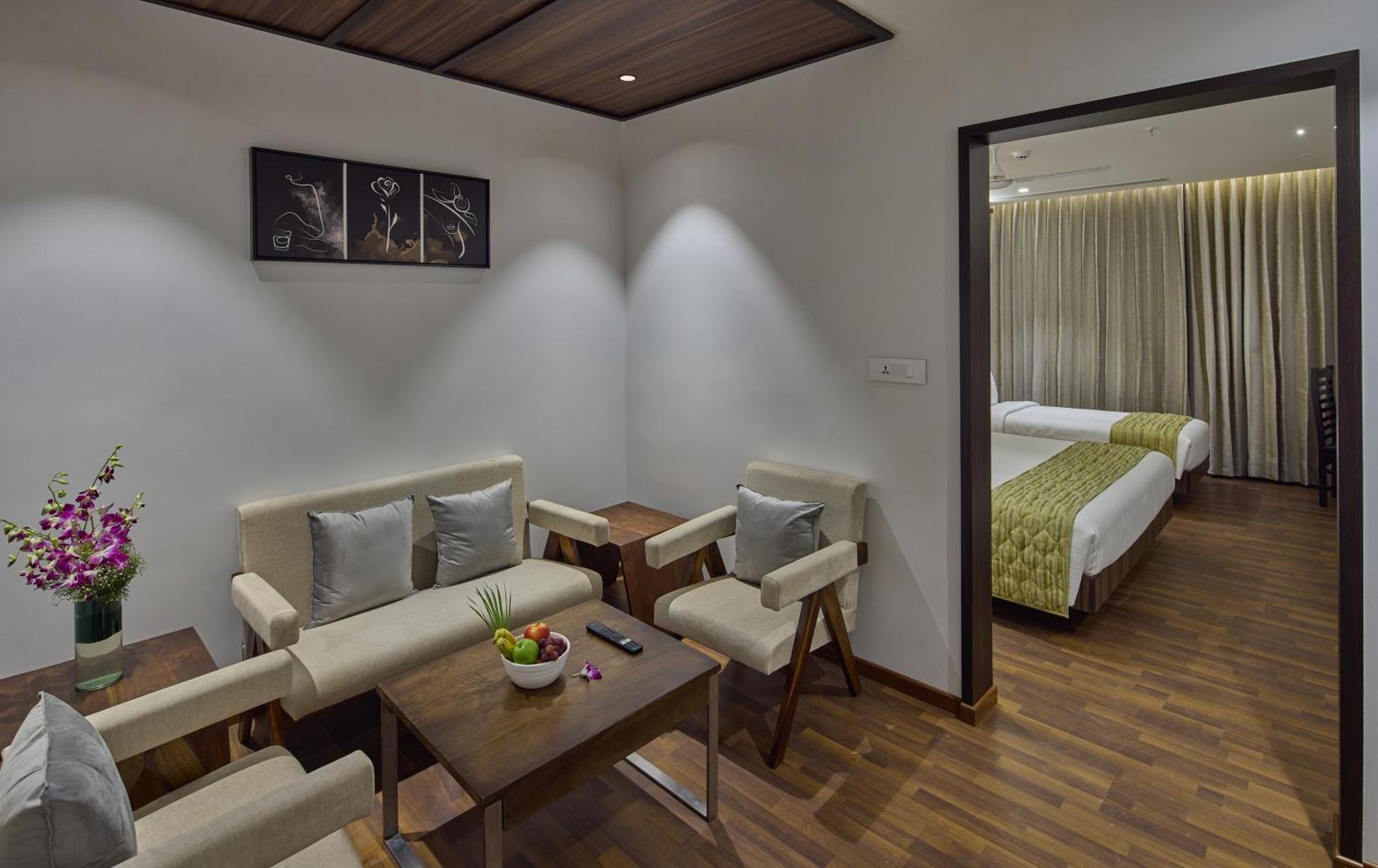 Grand Continent Hosur A Sarovar Portico Affiliate Hotel Εξωτερικό φωτογραφία