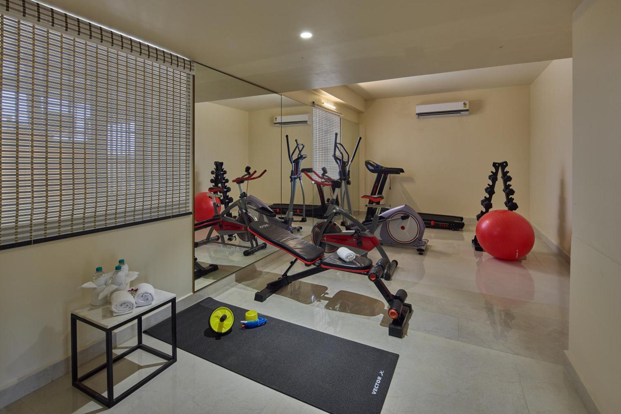 Grand Continent Hosur A Sarovar Portico Affiliate Hotel Εξωτερικό φωτογραφία