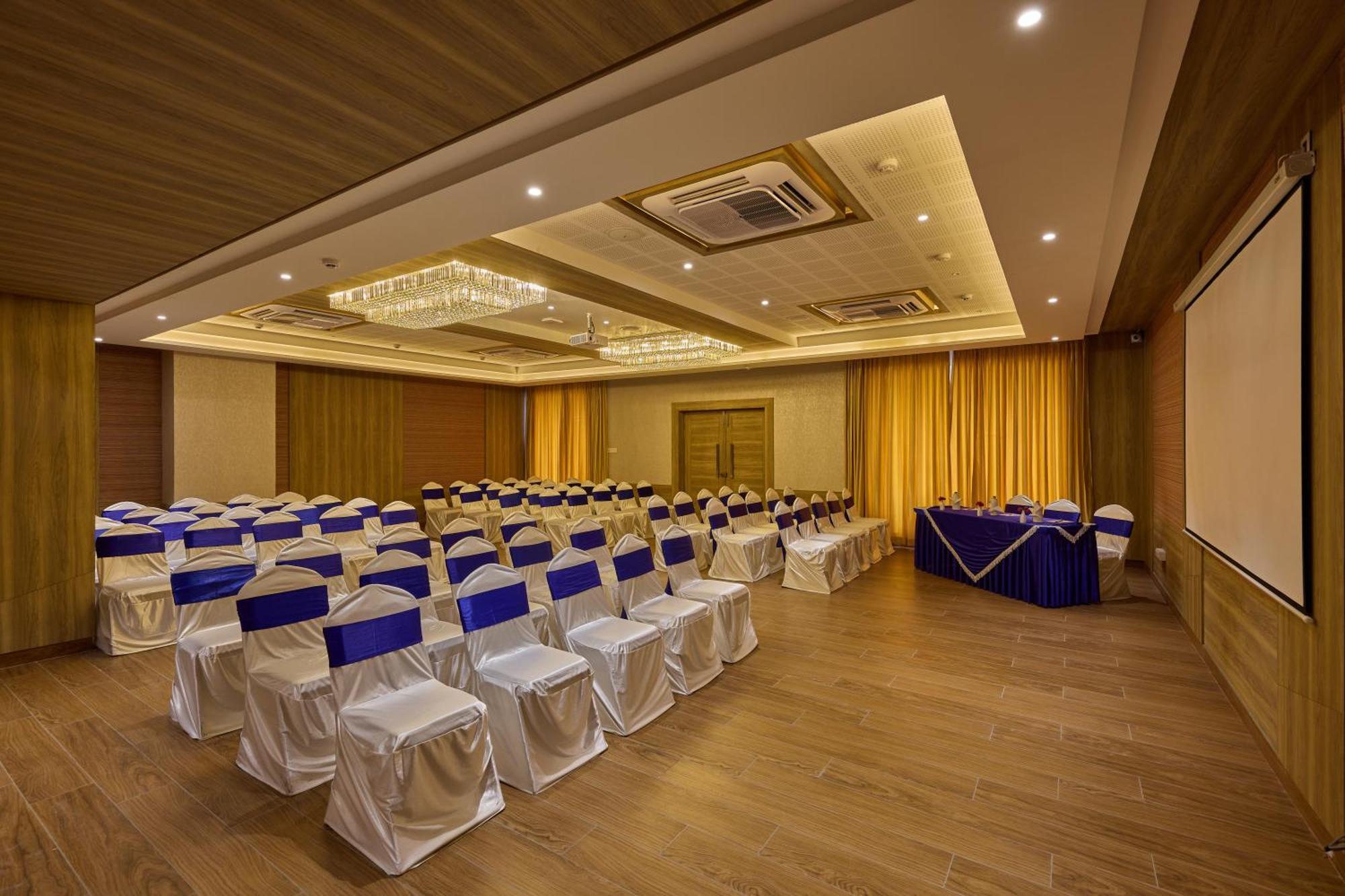 Grand Continent Hosur A Sarovar Portico Affiliate Hotel Εξωτερικό φωτογραφία